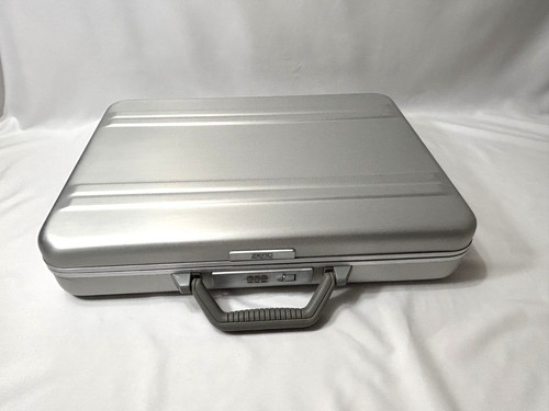Vintage zero halliburton - vintage,