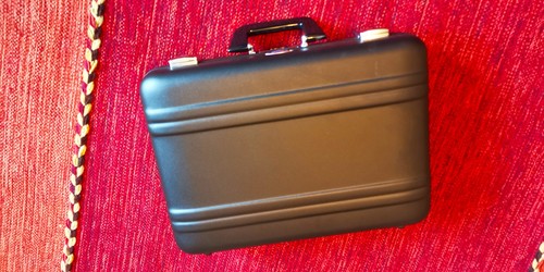 Zero halliburton black attache - zero,