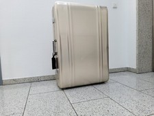 ZERO HALLIBURTON  Alukoffer