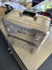 ZERO Halliburton Kosmetik