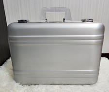 ZERO HALLIBURTON Elite